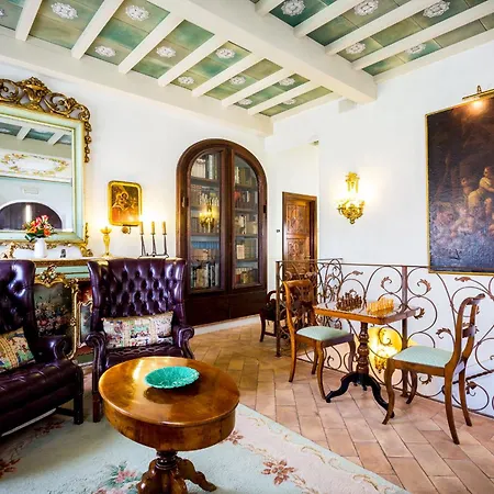 Relais Tenuta Del Gallo Farm stay Amelia