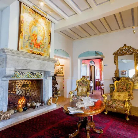 Relais Tenuta Del Gallo Farm stay Amelia