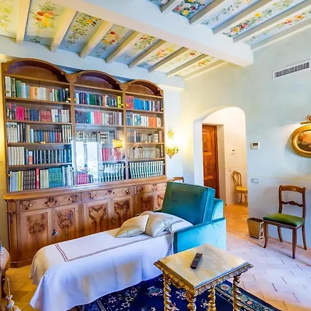Relais Tenuta Del Gallo Farm stay